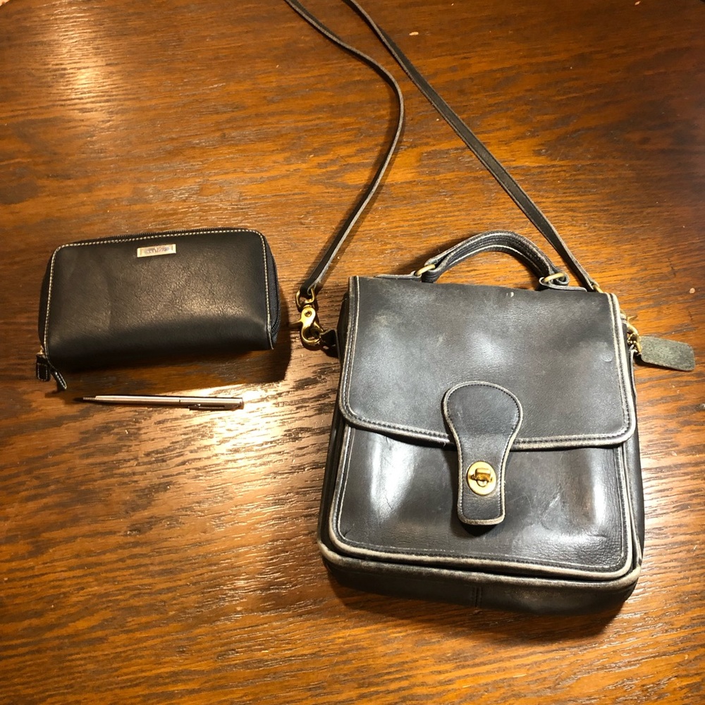 ❗️Vintage Coach Bag w/ Black Rosetti Wallet w/ Rosetti Ballpoint Pen❗️